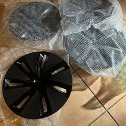 Tesla Wheel Cover 