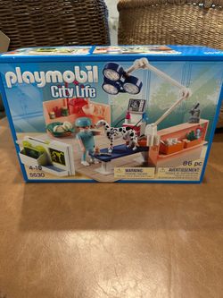 Playmobil BRAND NEW 5530 City Life Vete