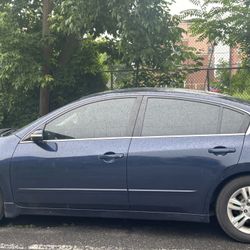 Nissan Maxima