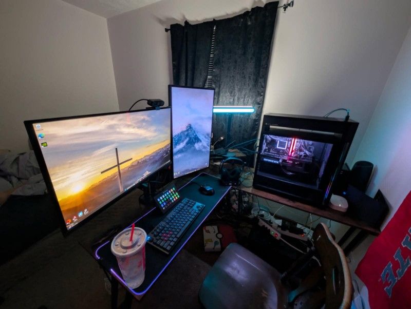 GAMING/STREAMER PC SET UP