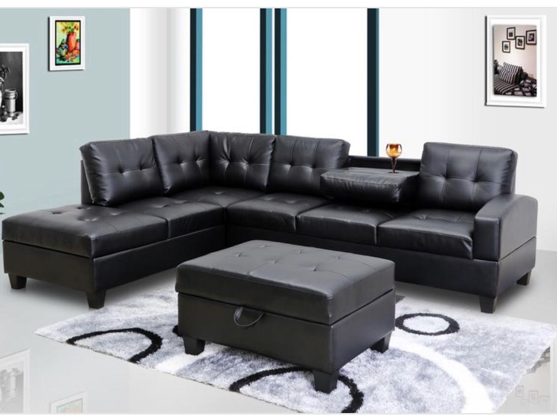Pablo Black Sectional With Ottoman