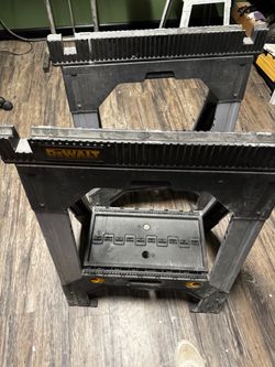Dewalt saw horse set