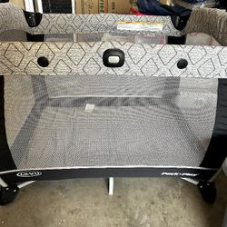 Graco Pack N Play Care Suite 