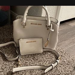 Michael Kors Purse And Wallet