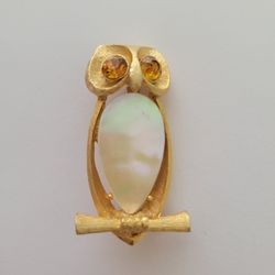 Vintage Signed JJ Owl Brooch Pin Mother of Pearl Rhinestone Big Eye MCM