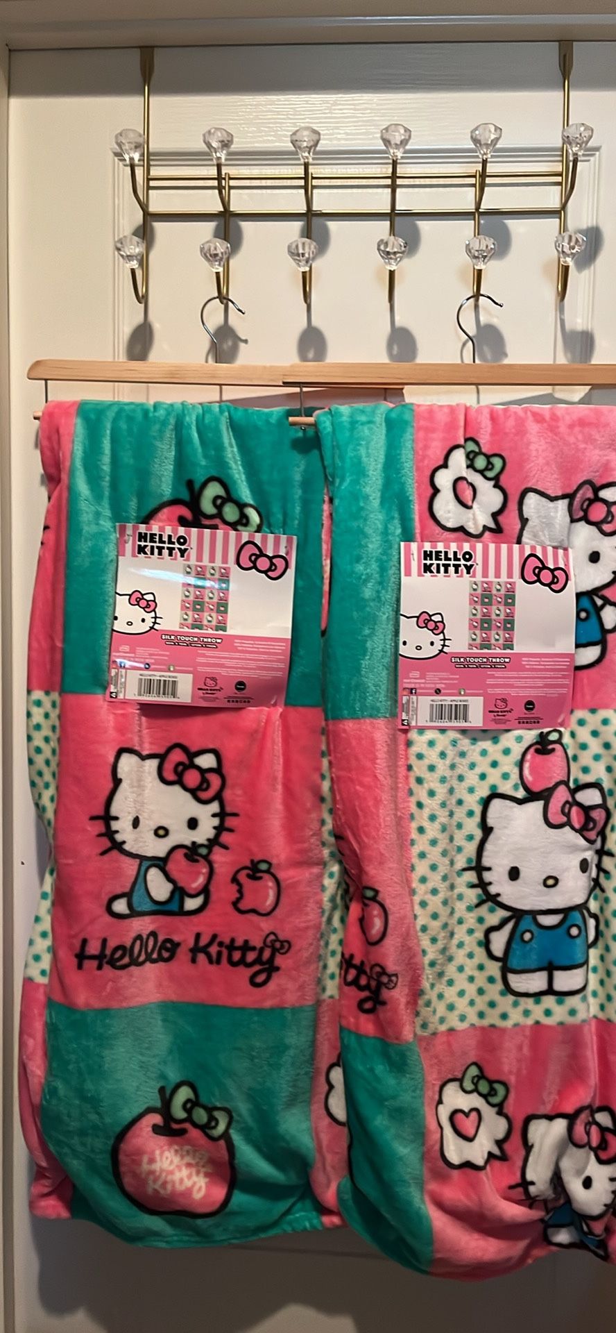 Hello Kitty Blankets-throws