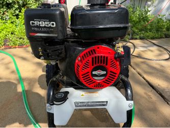 Craftsman pressure washer 2800psi like new with hose, wand, and tips.