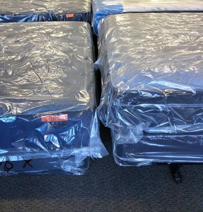 ⚡️Mattress For sale Queen Hybrid⚡️