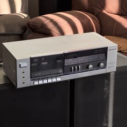 Vintage Sanyo RD-S22 Single Cassette Deck (Japan)