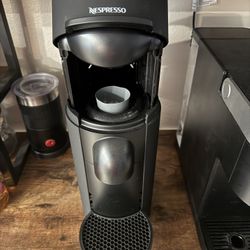 Nespresso Verturo DeLonghi Plus 