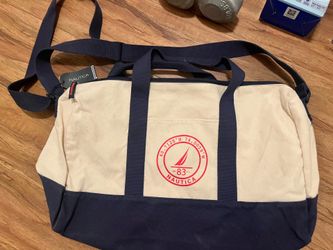 New Nautica Canvas Duffel Bag w/ Shoulder Strap – Navy & Natural