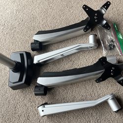 Varidesk dual monitor arm (in Des Moines)