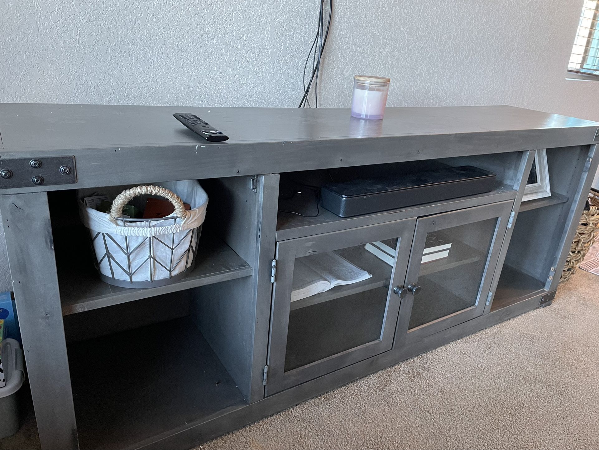 Living Room Furniture/TV Stand