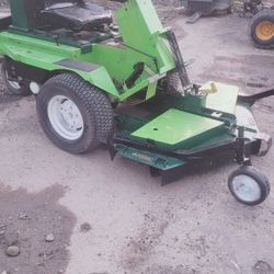 Crushman Frontline  Riding Mower