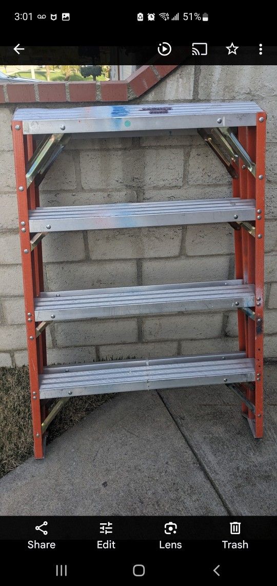 4 Foot Long Ladder