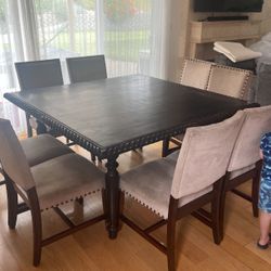 Dining Table And Chairs 