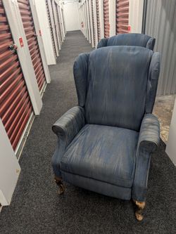 2 Queen Anne Wing Back Recliner Chairs