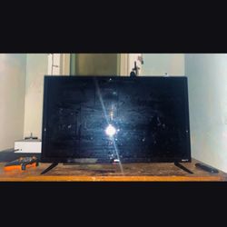 35$ (today)(will Deliver)Tv With A Built In Roku Bought A Month Ago For 100$ Walmart Brand New A Month Ago. 3rd Picture Is A Price Match 