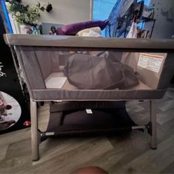 Baby bassinet 