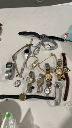 Women’s vintage watches not a dollar