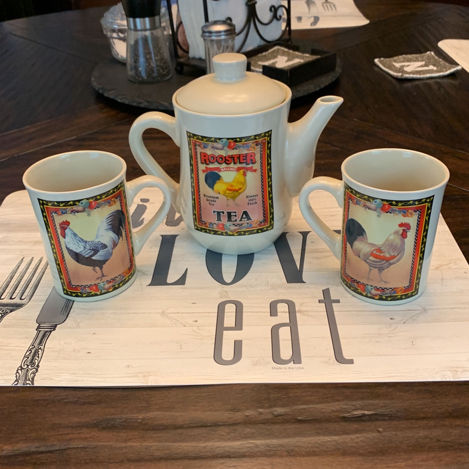 Vintage Bay Island Tea Set