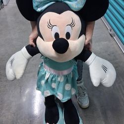 Minnie Mouse And Robe Set