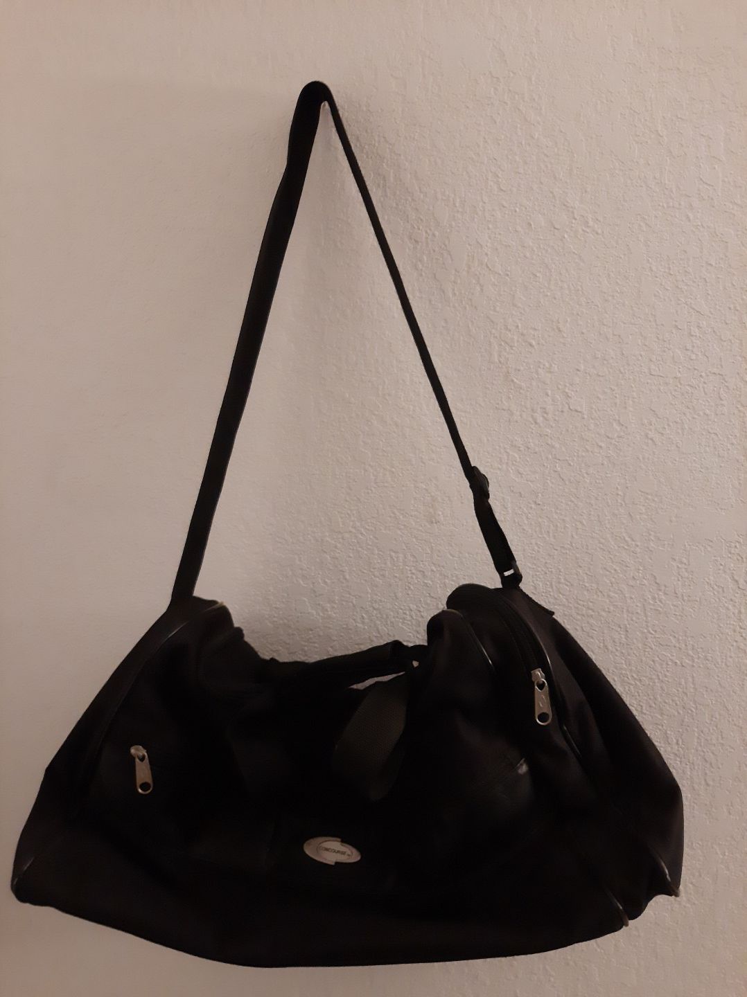 Concourse black duffle gym bag