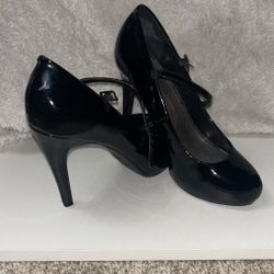 Candies black high heels