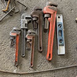 Pipe Wrenches 