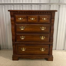 Kincaid Solid Wood 6-Drawer Chest