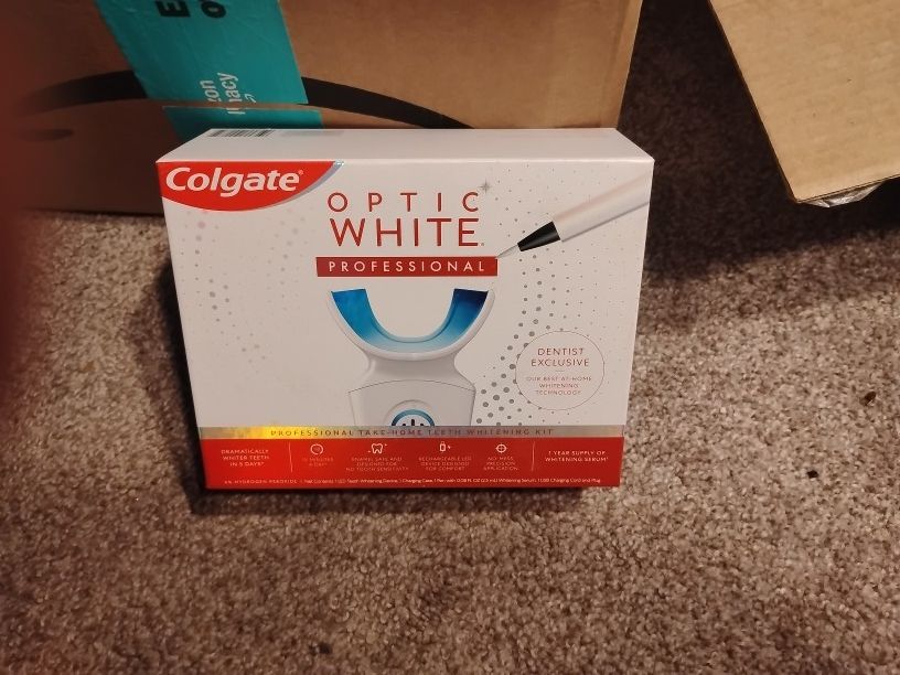 COLGATE OPTIC WHITE PROFESSIONAL KIT