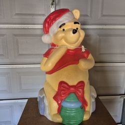35" Winnie The Pooh Blow Mold 