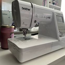Brother Se600 Sewing And Embroidery Machine