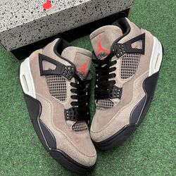 JORDAN 4 TAUPE HAZE SIZE 9.5