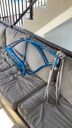 Vintage Schwinn Beach Cruiser, Original Blue Paint and Decals, 26” Adult Frame, Klunker, Springer Forks, Good Chrome, No Dents, Located in La Habra