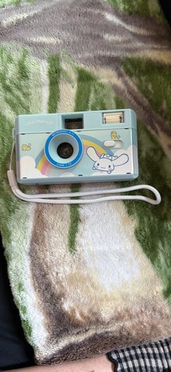 Retrospekt FC-11 Sanrio Cinnamoroll 35mm Film Camera