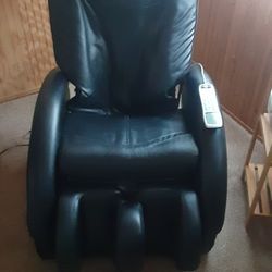 OMEGA MASSAGE CHAIR