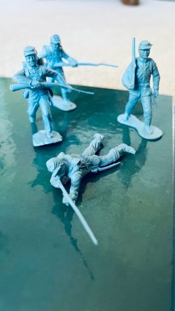 1960s Vintage Blue Plastic Civil War Soldier Figures Set of 4
