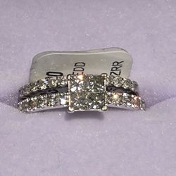 14k White Gold Diamond Ring 