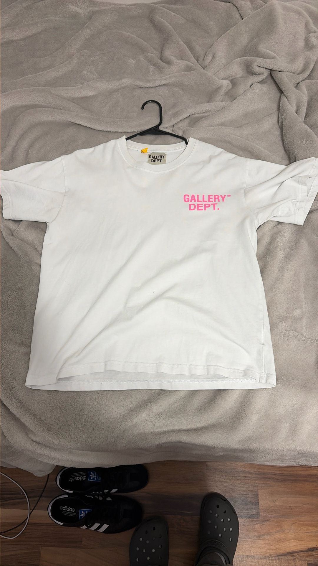 Gallery Dept Shirt White And pink