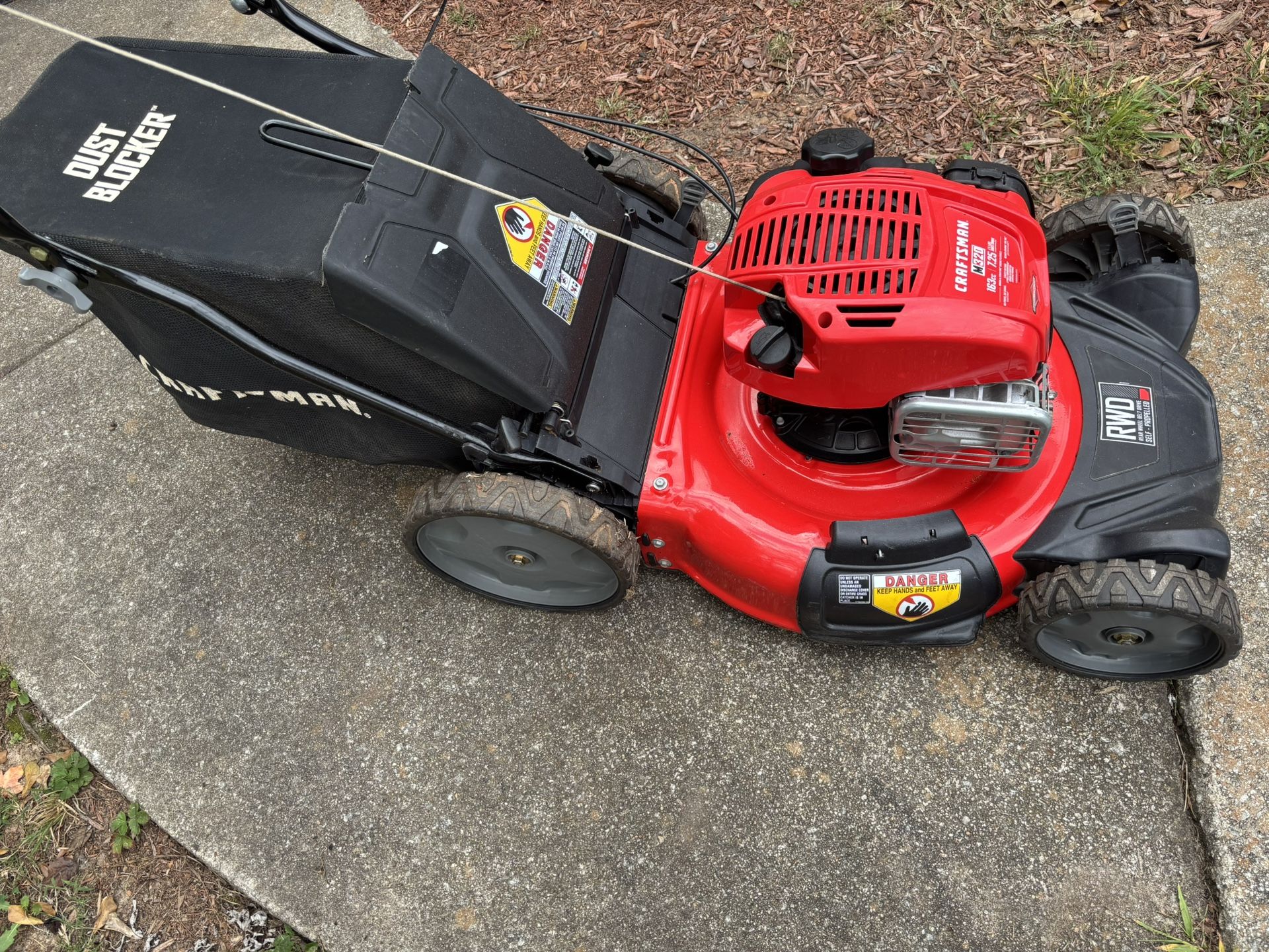 Craftsman M320 / 7.25 / 163cc. Self Propelled Lawn Mower
