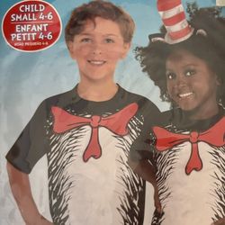 New Dr Seuss Shirt Child Size Small 4-6