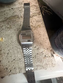Vintage quartz watch