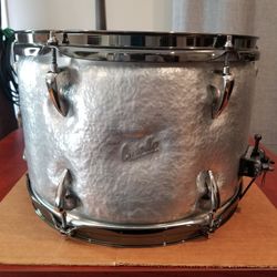 Oriollo Phantom Seamless Hammered Aluminum Snare Drum - 13x9