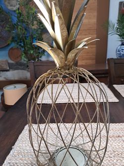 Gold Metal Pineapple 