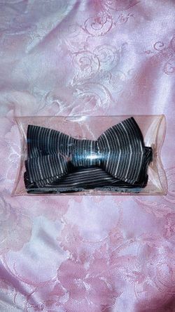 Formal Striped Bow Design