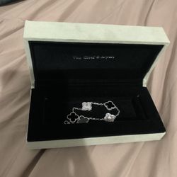 Van Cleef Braclet 