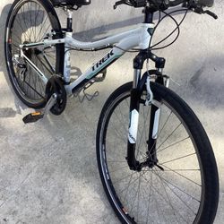 TREK NEKO MOUNTAIN BIKE 21 SPEED