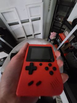 500 pre-installed games Gameboy device