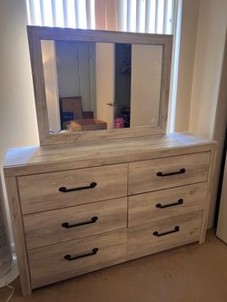 Dresser with mirror  for sale